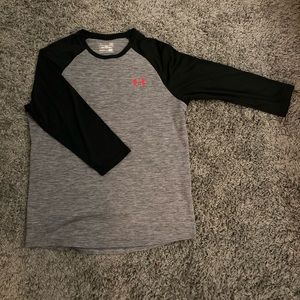 Under Armor Shirt 3/4 Length Sleeve